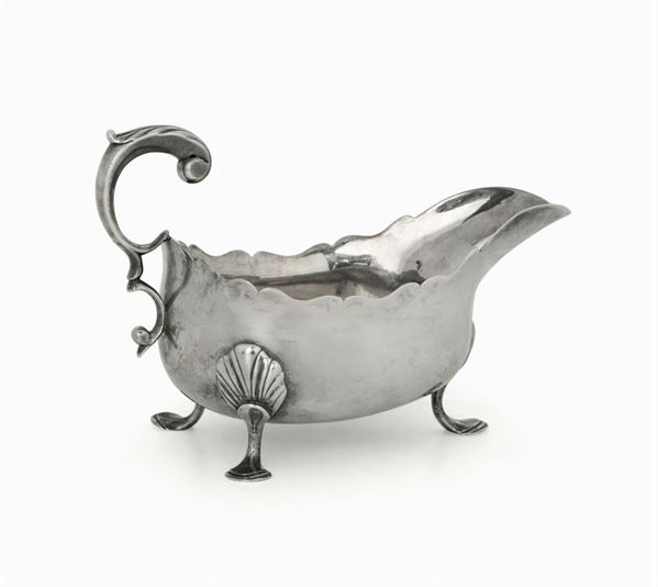 A gravy boat in molten, embossed and chiselled silver, New Castle, 1742, silversmith James Kirkup (?)