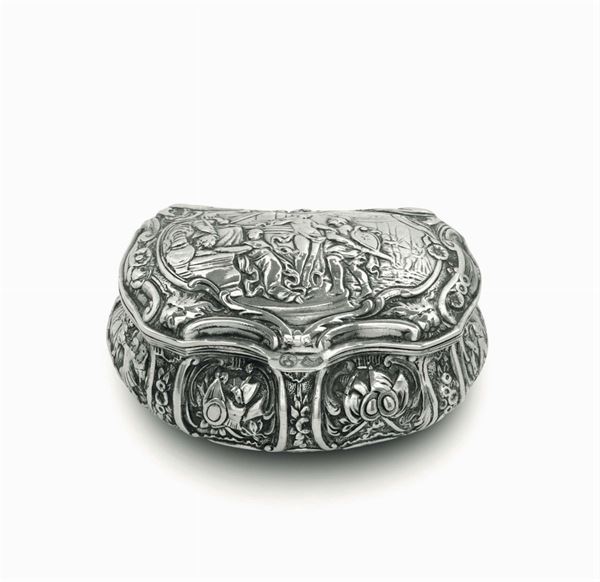 A chiselled and gilt silver snuff box, Veneto 19th century