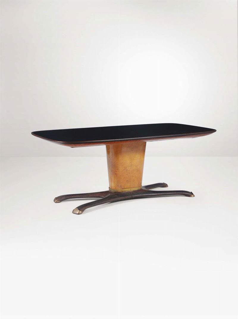 Tavolo con struttura in legno, piano in vetro e dettagli in ottone.  - Auction Design II - II - Cambi Casa d'Aste