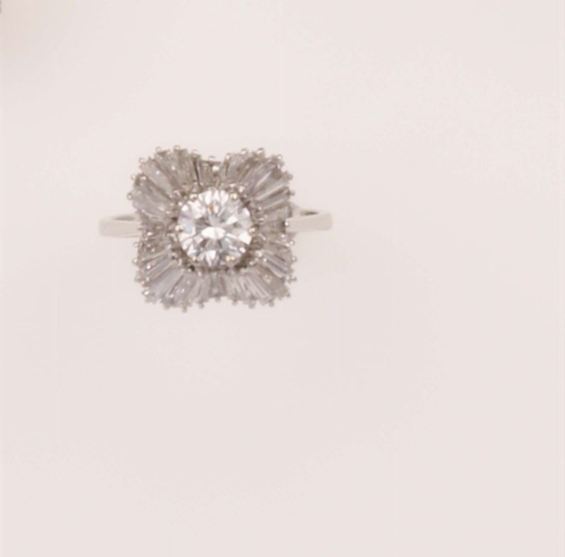 Anello con diamante centrale di ct 0,82 e diamanti taglio tepper  - Asta Fine Jewels - Cambi Casa d'Aste