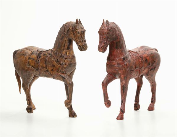 Due cavalli in legno intagliato e dipinto, XIX-XX secolo