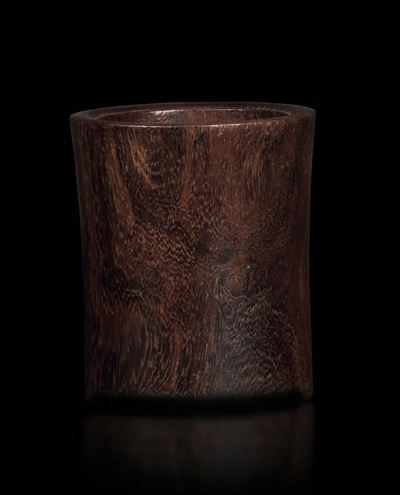 Portapennelli Cilindrico in Legno Jichimu, Cina, Dinastia Qing, Epoca Qianlong (1736-1796)