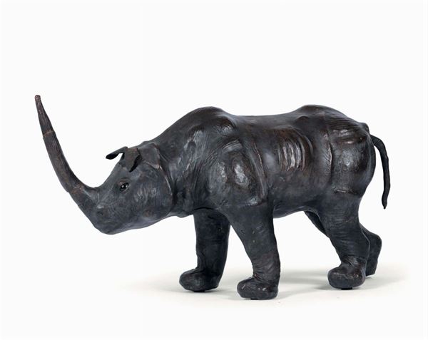 Rinoceronte in cuoio inciso, XX secolo
