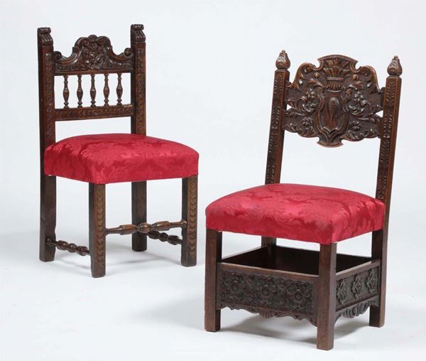 Due sedie da balia in legno intagliato, XIX secolo