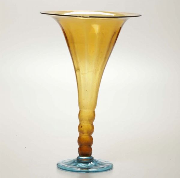 A blown glass vase, 20th century