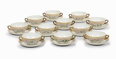 Undici Tazze da Brodo con Sottopiatto Danimarca, Manifattura Royal Copenhagen, 1972-1973 Circa