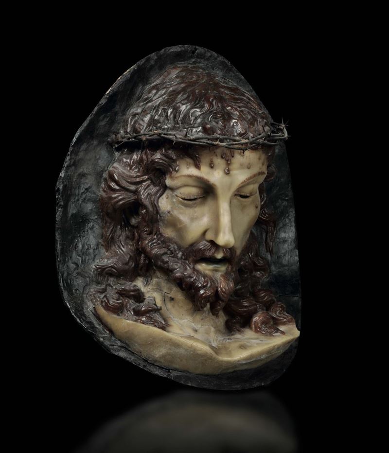 An oval relief in polychrome waxes and wood depicting the Ecce Homo. Tuscany, 18th century, signature on the back by Paolo Steffani Lucca  - Auction Artworks and Furnishings - Cambi Casa d'Aste