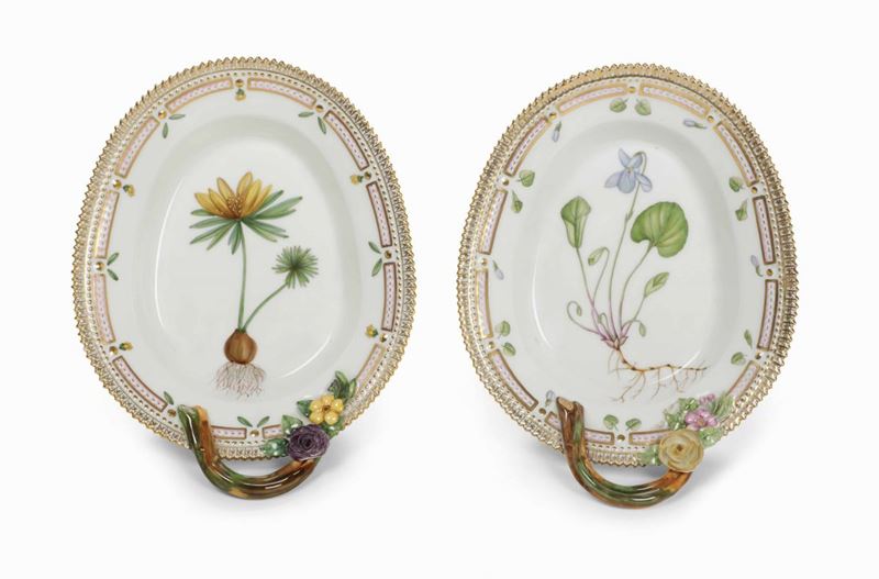 Due vassoietti  Danimarca, manifattura Royal Copenhagen, seconda metà del XX secolo  - Asta Il Servizio Flora Danica - I - Cambi Casa d'Aste
