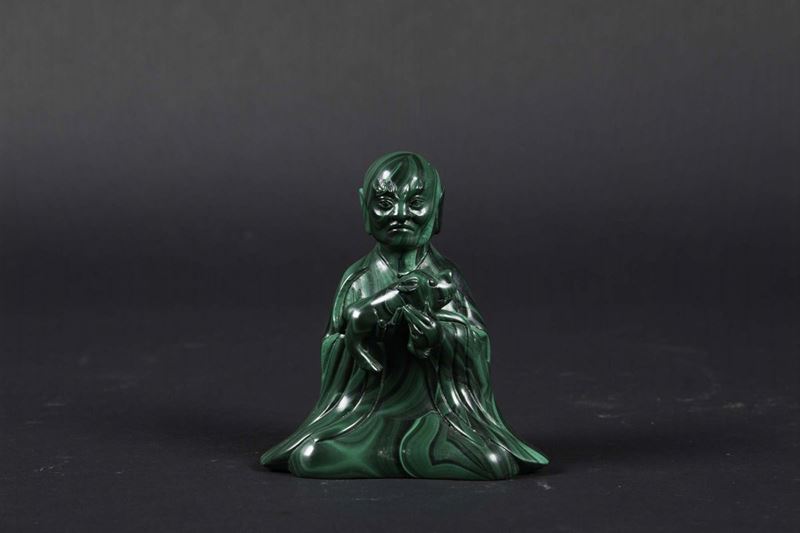 A malachite figure of a wiseman with a small dragon, China, early 20th century  - Auction Chinese Works of Art - Cambi Casa d'Aste