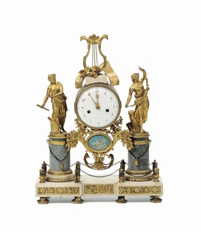 Pendola da Tavolo in Bronzo Dorato, Ridel a Paris, Francia, Periodo Luigi XVI