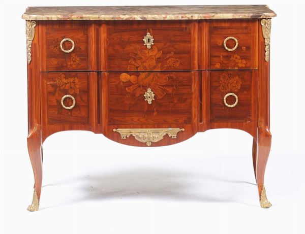 Commode a due cassetti di forma Luigi XV in legno intarsiato, XIX secolo