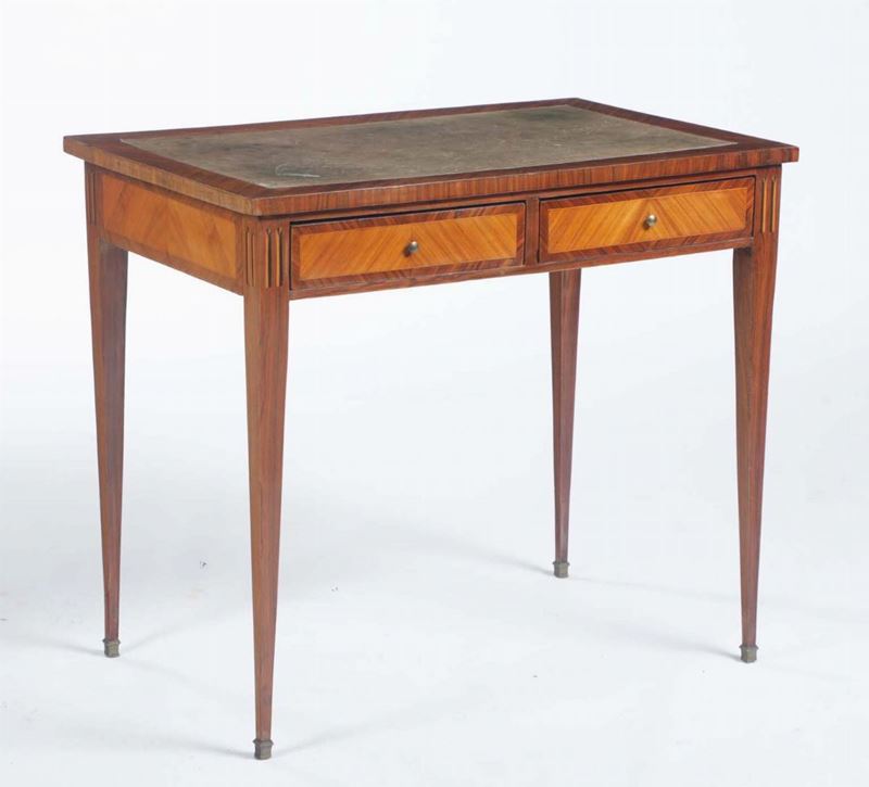 Tavolino scrittoio impiallacciato in bois de rose. Francia, XVIIIsecolo  - Auction Furnitures, Paintings and Works of Art - Cambi Casa d'Aste
