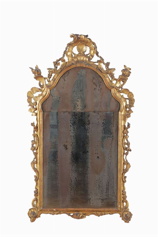 Specchiera in legno intagliato, traforato e dorato, Veneto fine XVIII secolo
