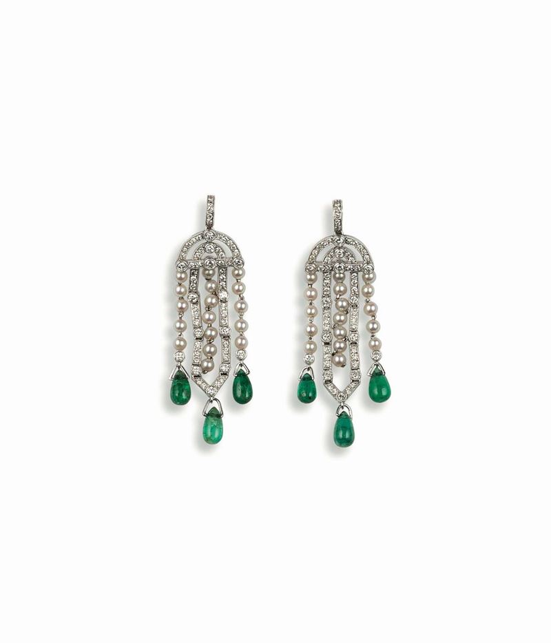 Pair of emerald, diamond and pearl pendent earrings  - Auction Fine Jewels - Cambi Casa d'Aste