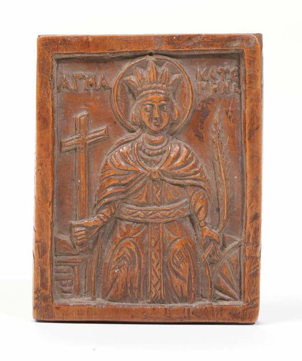 Tabula venerabilis in legno di bosso con area sacra intagliata con “Santa Caterina d’Alessandria”, opera di artista panormita attivo in periodo bizantino intorno al XV secolo