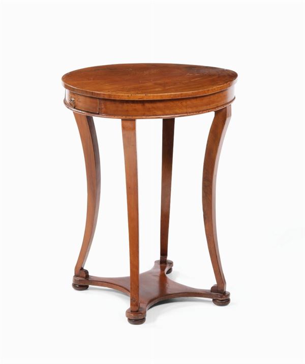 Tavolino in legno lastronato, XIX secolo