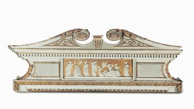 Fregio Sopvraporta in Legno Intagliato, Dipinto e Dorato, XIX-XX Secolo