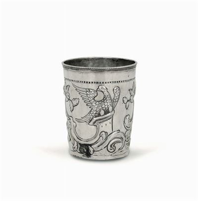 Bicchiere in Argento Sbalzato e Cesellato con Decori a Volute, Zoomorfi e Fitoformi. Mosca 1790