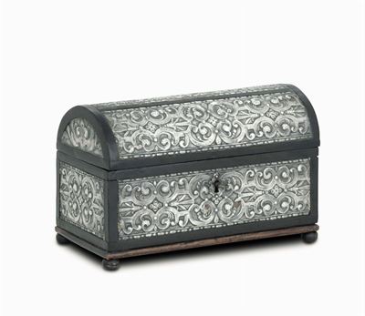 Bauletto in Legno Rivestito in Ebano e Argento Sbalzato con Motivi di Gusto Seicentesco, Francia ...