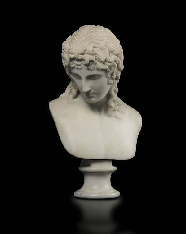Piccolo busto maschile in marmo bianco. Scultore del XIX-XX secolo