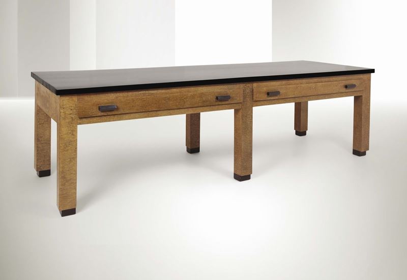 Giuseppe Pagano Pogatschnig and Gino Levi-Montalcini, a table in placquered buxus wood and polished wood. FIP Prod., Italy, 1929  - Auction Fine Design - Cambi Casa d'Aste