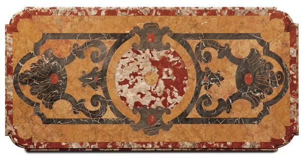 Piano sagomato intarsiato in marmi policromi, XIX secolo