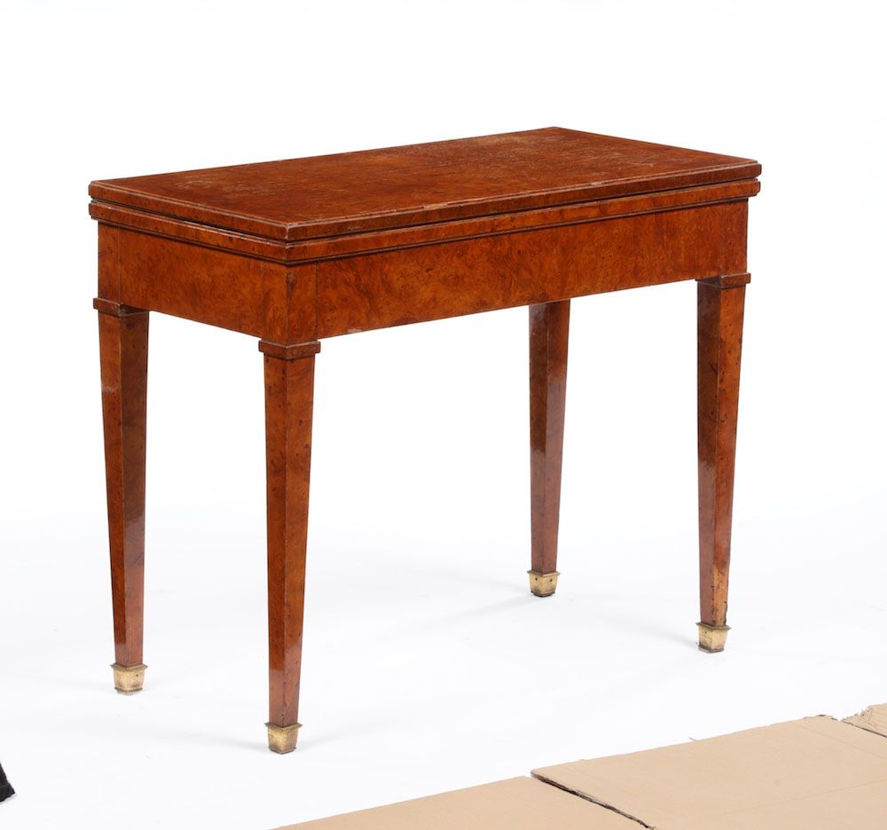 Tavolino da Gioco con Piano a Libro Lastronato in Radica, XX Secolo