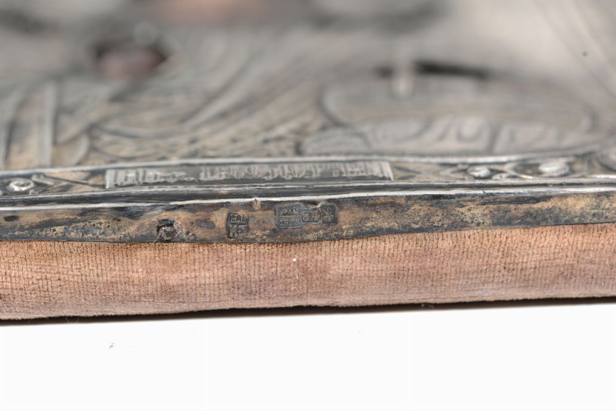 Due Icone Raffiguranti Cristo Pantocratore con Riza in Argento. una Mosca 1872, Saggiatore Victor...