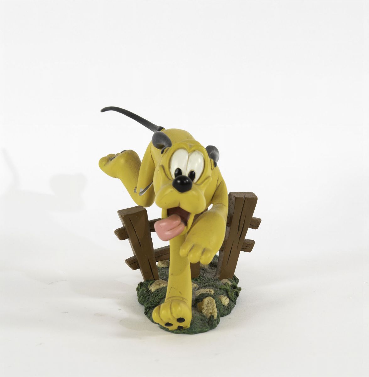 Disney Pluto Salta la Staccionata