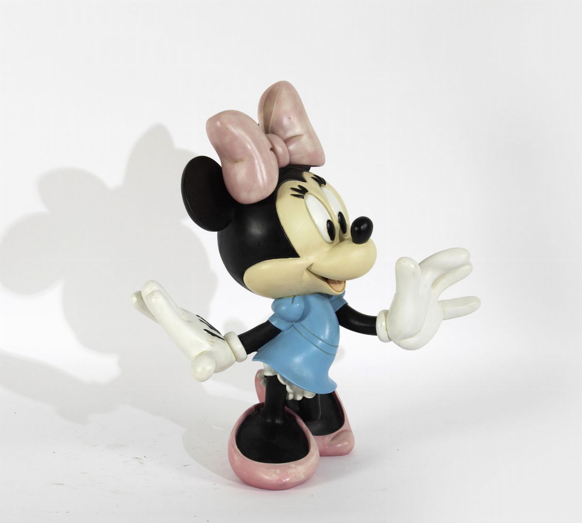 Disney Minnie in Piedi