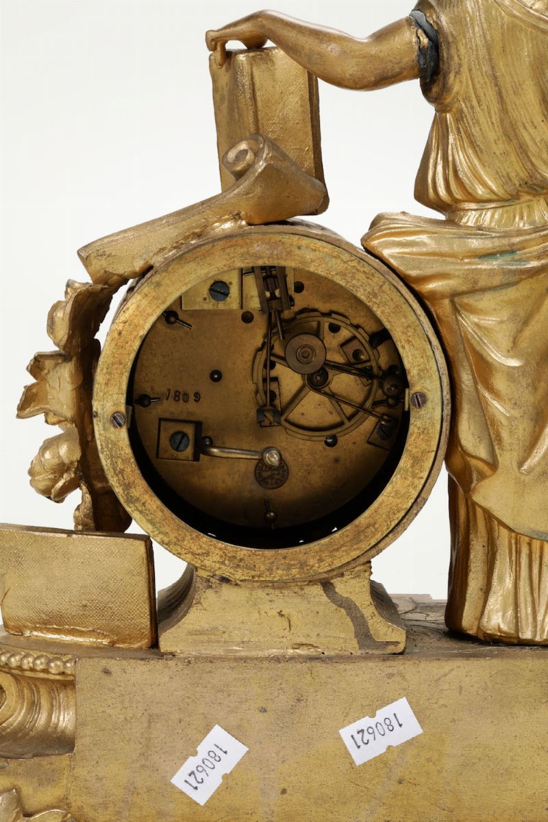 Pendola da Tavolo in Bronzo Dorato con Base in Legno, Francia Fine XIX Secolo
