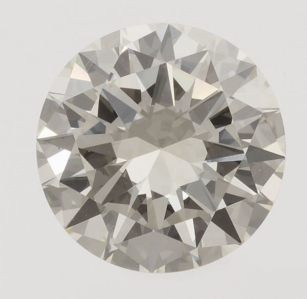 Brilliant-cut diamond weighing 3.18 carats