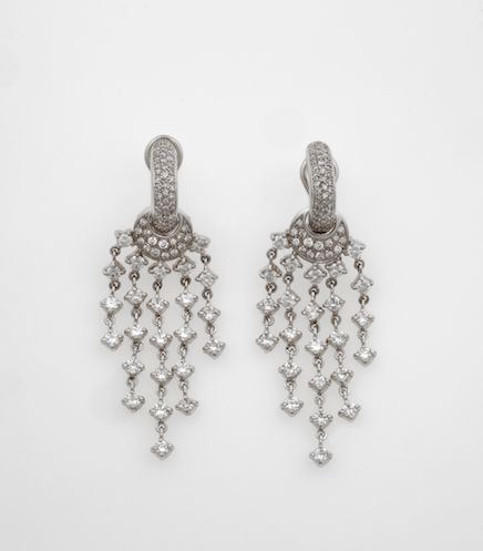 Pair of diamond pendent earrings  - Auction Fine Jewels - Cambi Casa d'Aste