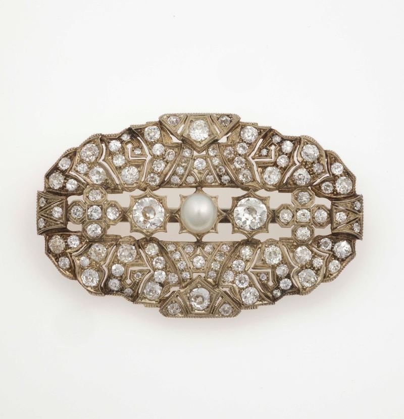 Spilla con diamanti di vecchio taglio e perla  - Asta Fine Jewels - II - Cambi Casa d'Aste