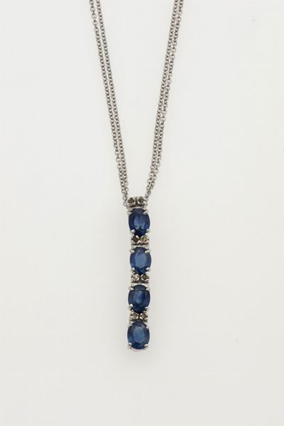 Catenina con Pendente con Zaffiri e Diamanti