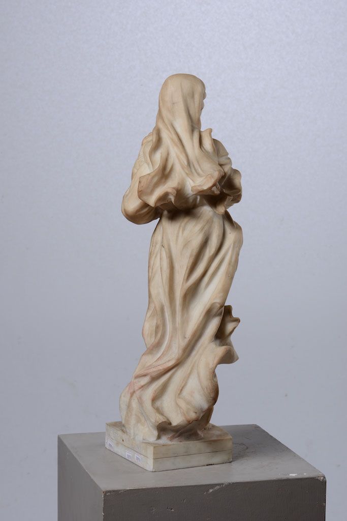 Madonna con Bambino in Marmo Bianco. Firmata A.frilli, Firenze XIX Secolo