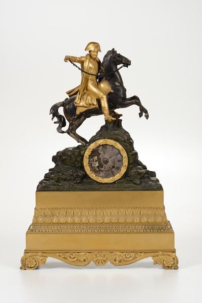 Pendola da Tavolo in Bronzo e Bronzo Dorato, Francia XIX Secolo