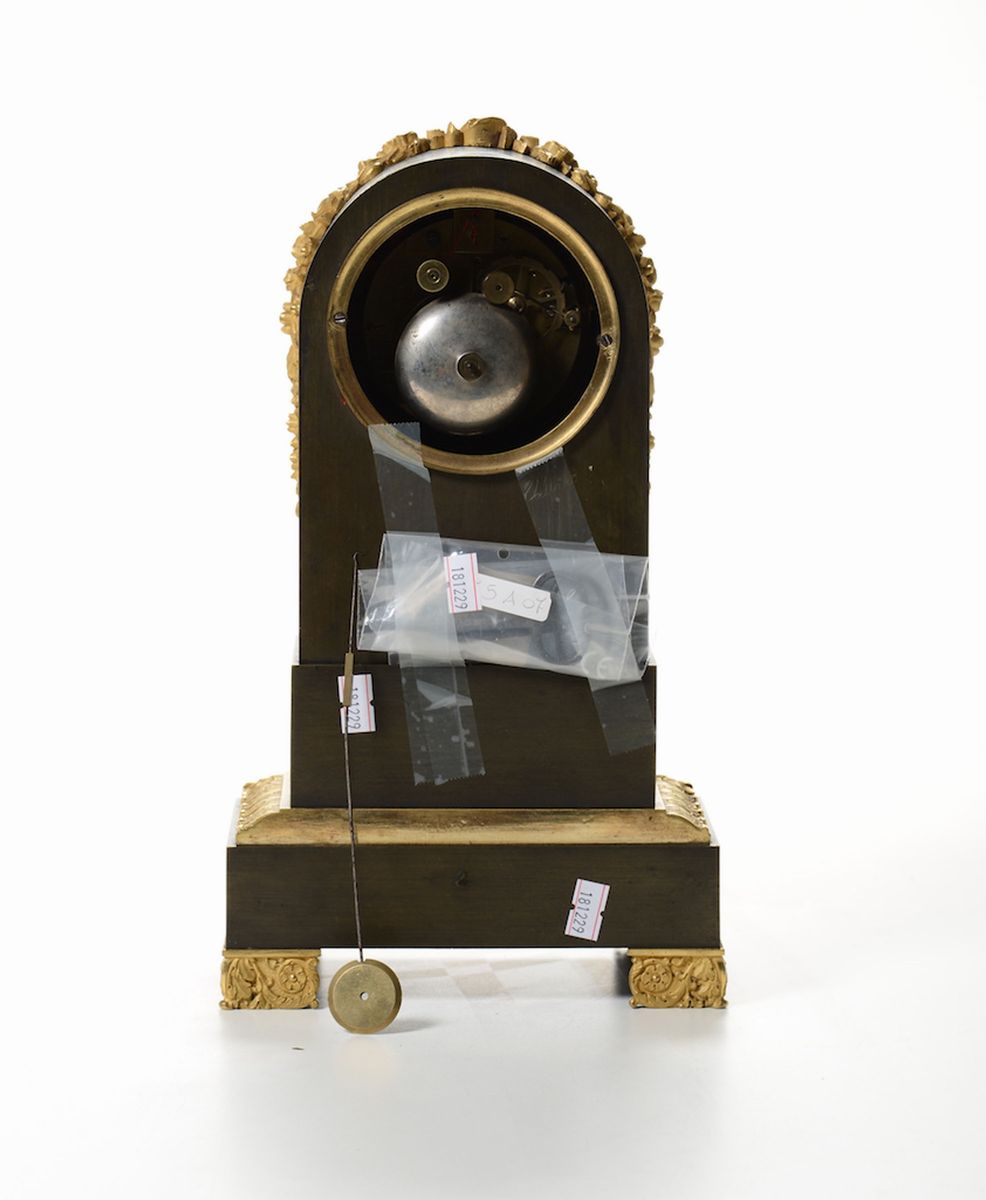 Pendola da Tavolo in Bronzo e Bronzo Dorato, Francia XIX Secolo