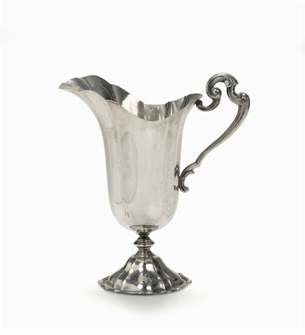 Caraffa in argento, manifattura italiana del XX secolo