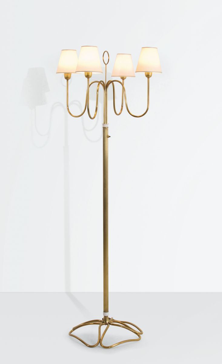 Gino Sarfatti, a floor lamp with a brass and lacquered brass structure and fabric shades. Arteluce Prod., Italy, 1950 ca.  - Auction Design 200 - Cambi Casa d'Aste