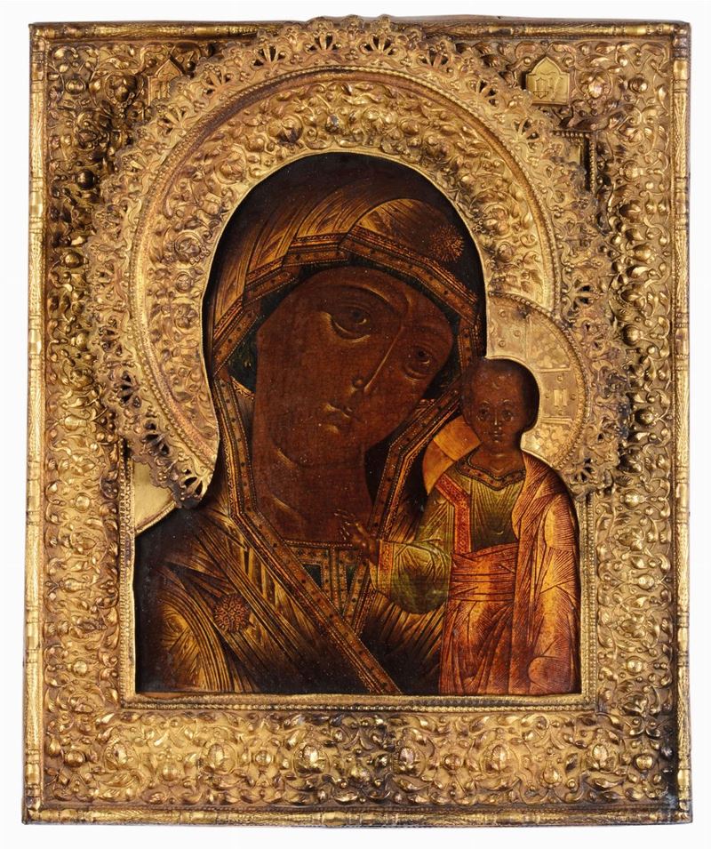 Icona raffigurante Madonna con Bambino con riza in rame dorato, XVIII secolo  - Asta Antiquariato - I - Cambi Casa d'Aste