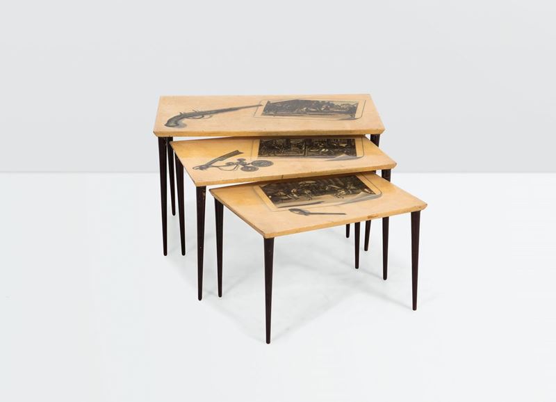 Aldo Tura, a set of three wooden tables with parchment tops. Original label. Tura Prod., Italy, 1950 ca.  - Auction Design 200 - Cambi Casa d'Aste