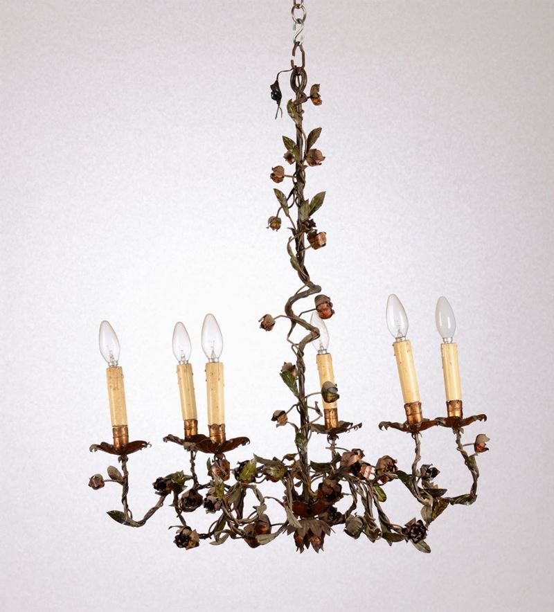 Lampadario a sei luci in metallo dipinto, XX secolo  - Auction Fine Art - I - Cambi Casa d'Aste
