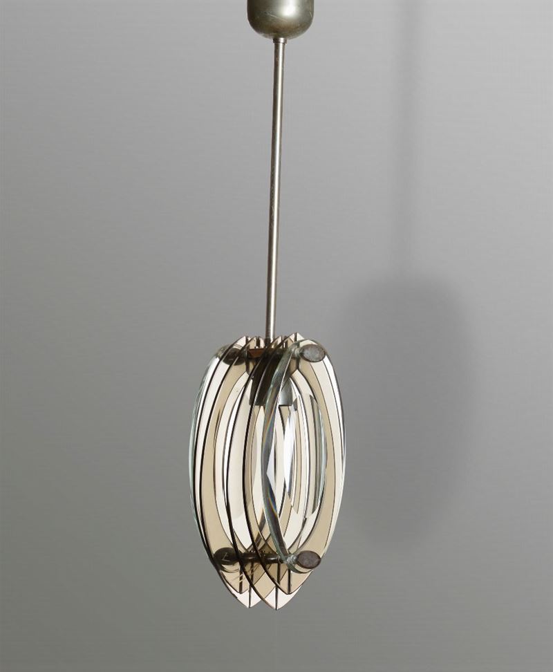 Lampada da sospensione con struttura in metallo e diffusori in vetro.  - Auction Design - Cambi Casa d'Aste