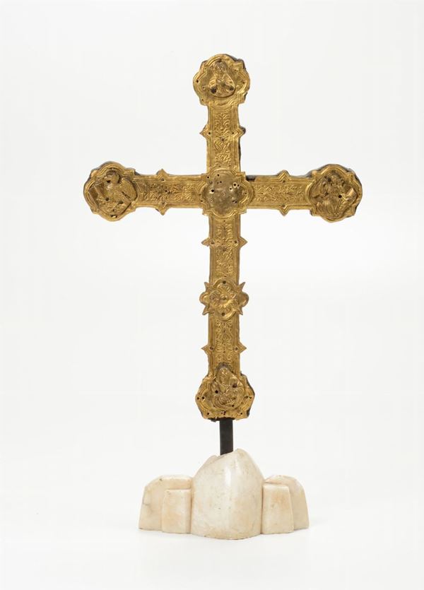 Antica croce astile in rame e bronzo dorato, XVI secolo