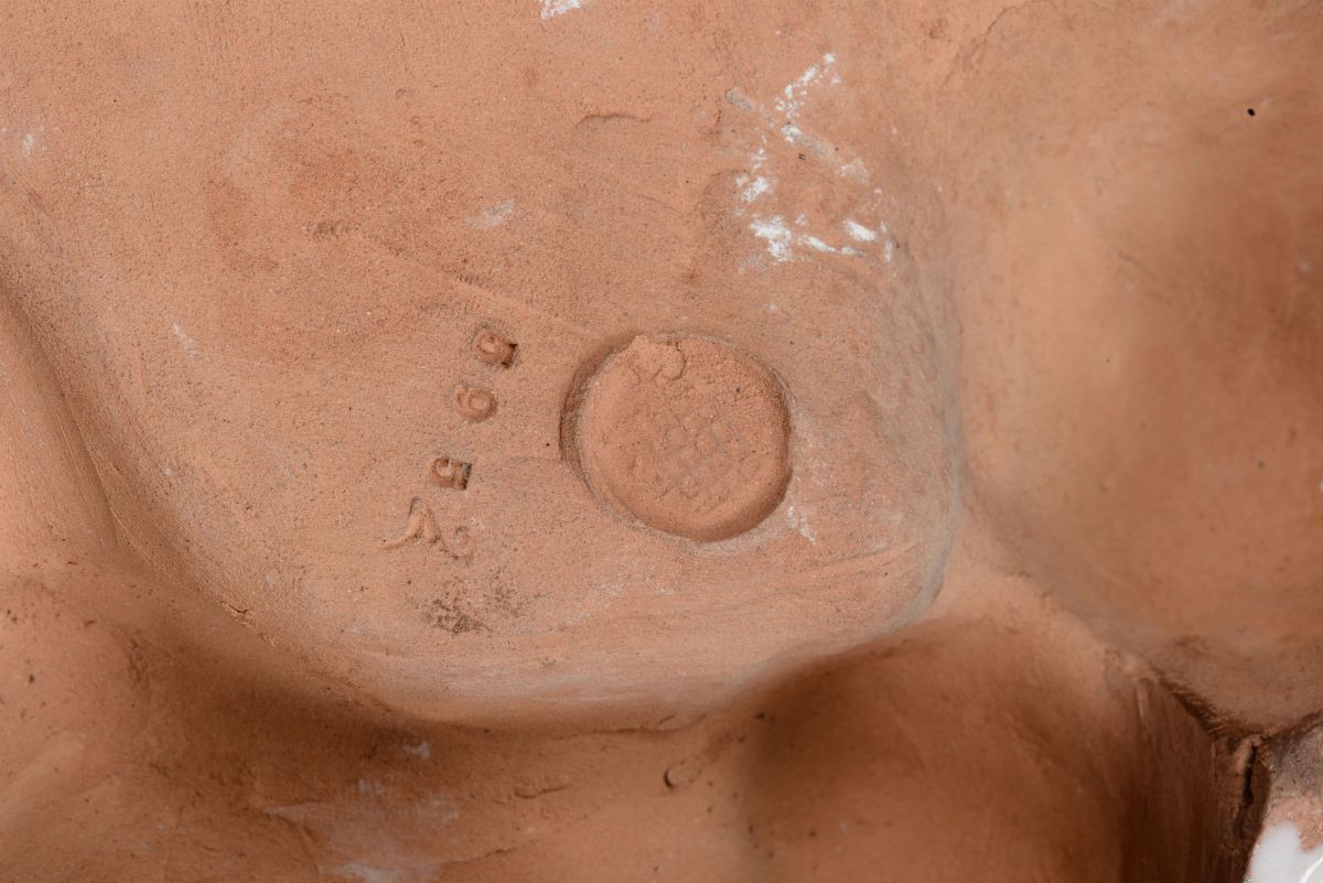 Madonna con Bambino, Scultura Smaltata e Dorata, Toscana, 900