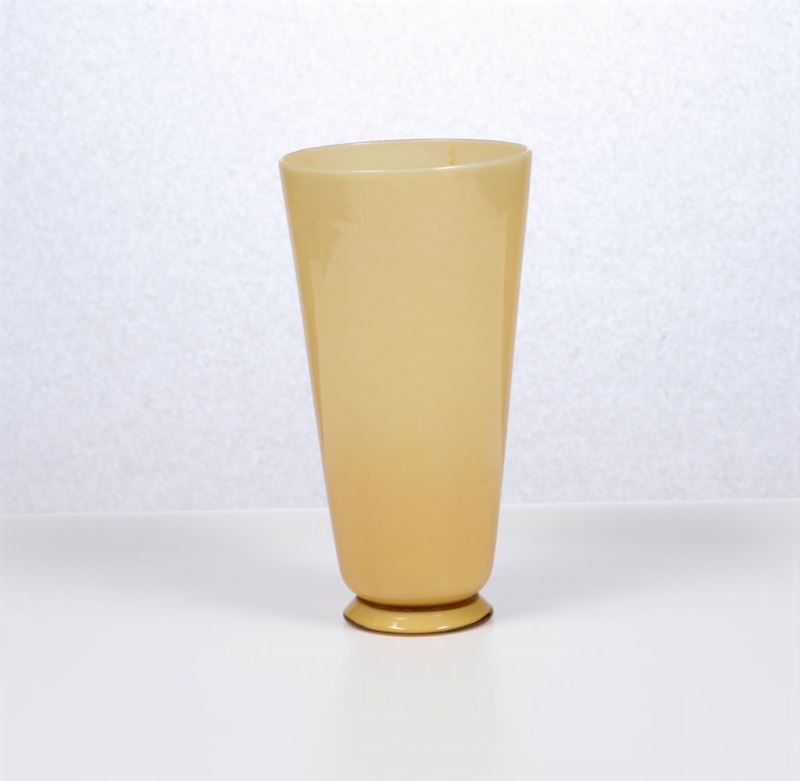 Vaso in vetro  soffiato, Venezia, anni 40 (?)  - Auction Ceramics Timed Auction - III - Cambi Casa d'Aste