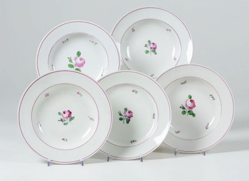 Gruppo di cinque piatti in porcellana, XIX secolo  - Asta Antiquariato - Cambi Casa d'Aste