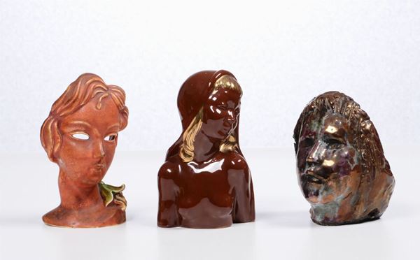 Lotto composto da 3 statuette in ceramica dipinta: testa di donna, busto femminile, volto (anni 40/50)