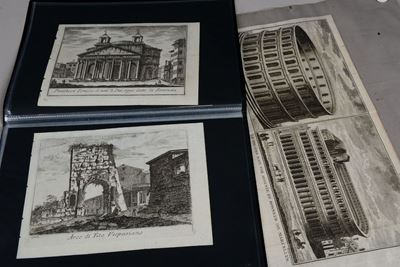 Album Contenente 16 Incisioni del 700 Raffiguranti Vedute di Roma
